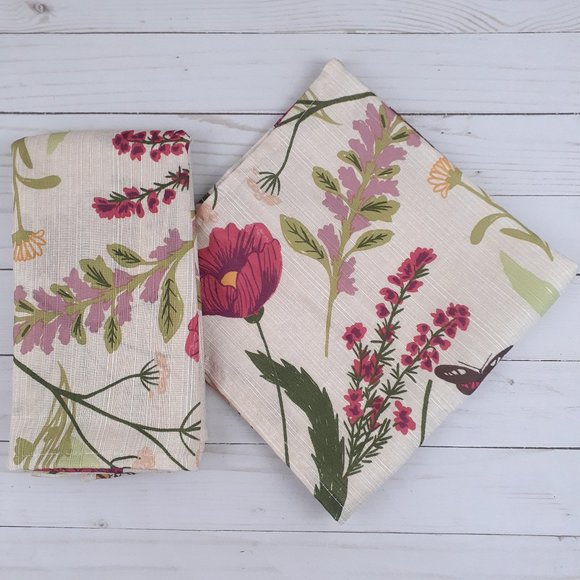 Other - Fabric Dinner Napkins Spring Flowers 18x18 Set of 4 Pressed Floral